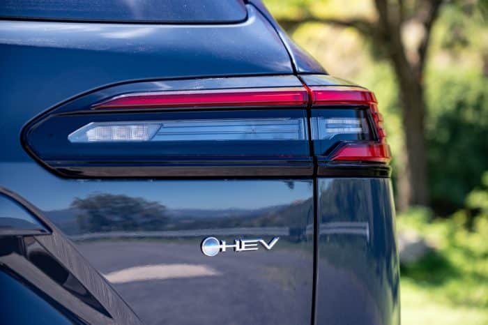 Toyota Corolla Cross 2025 5 700x466