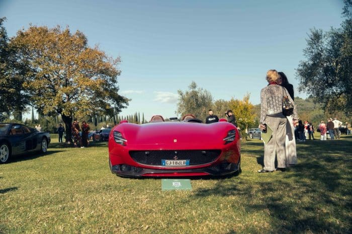 Villa La Massa Excellence 12_Ferrari SF90 XX Stradale - dimensioni grandi