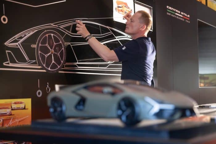 Centro Stile Lamborghini 20 anni 11 700x467