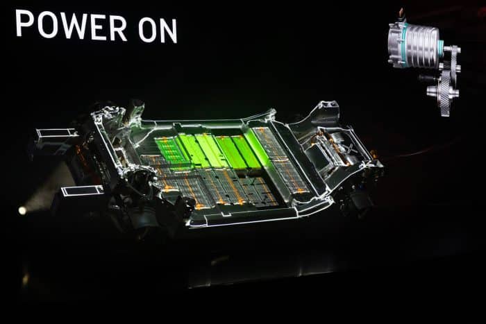 Ferrari elettrica 2 700x467