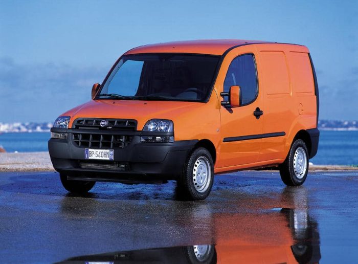 Fenomenale Fiat Doblò compie 25 anni, nuova edizione speciale e-Doblò vincente 5 Fiat Doblò Cargo