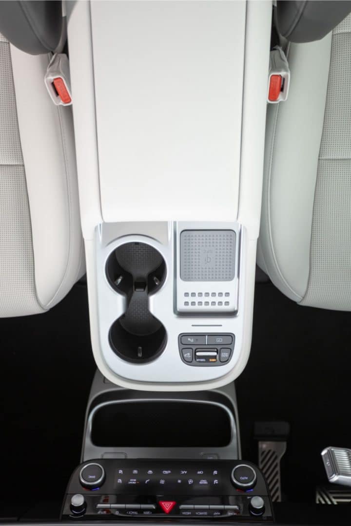 Hyundai Ioniq 9 102 720x1080