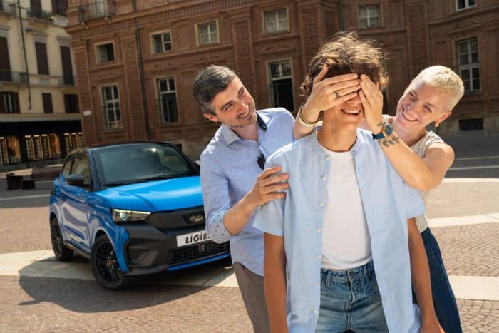 Guidare a 14 anni? Ligier JS50 soluzione alternativa 5 La Ligier JS50 è la soluzione per guidare a 14 anni con Patente AM