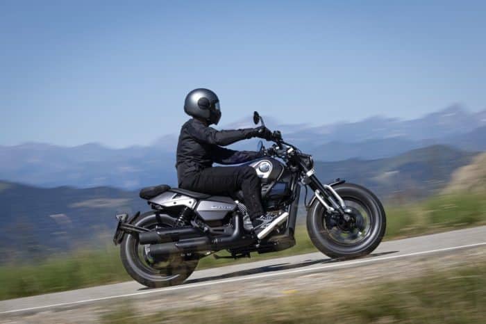 Leoncino Bobber 400 4 700x466