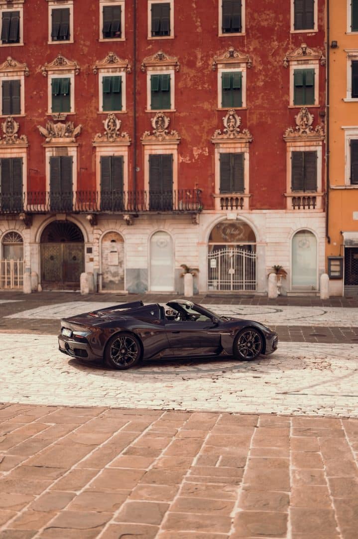 Maserat MCPura prova su strada 141 719x1080