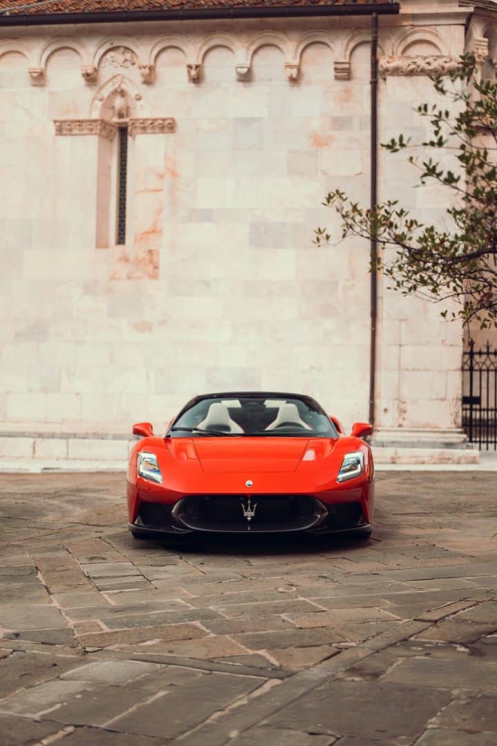 Maserat MCPura prova su strada 175 719x1080