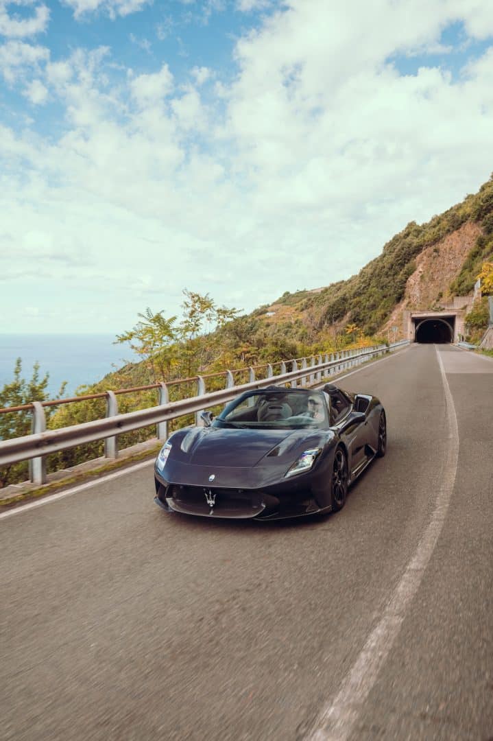 Maserat MCPura prova su strada 198 719x1080