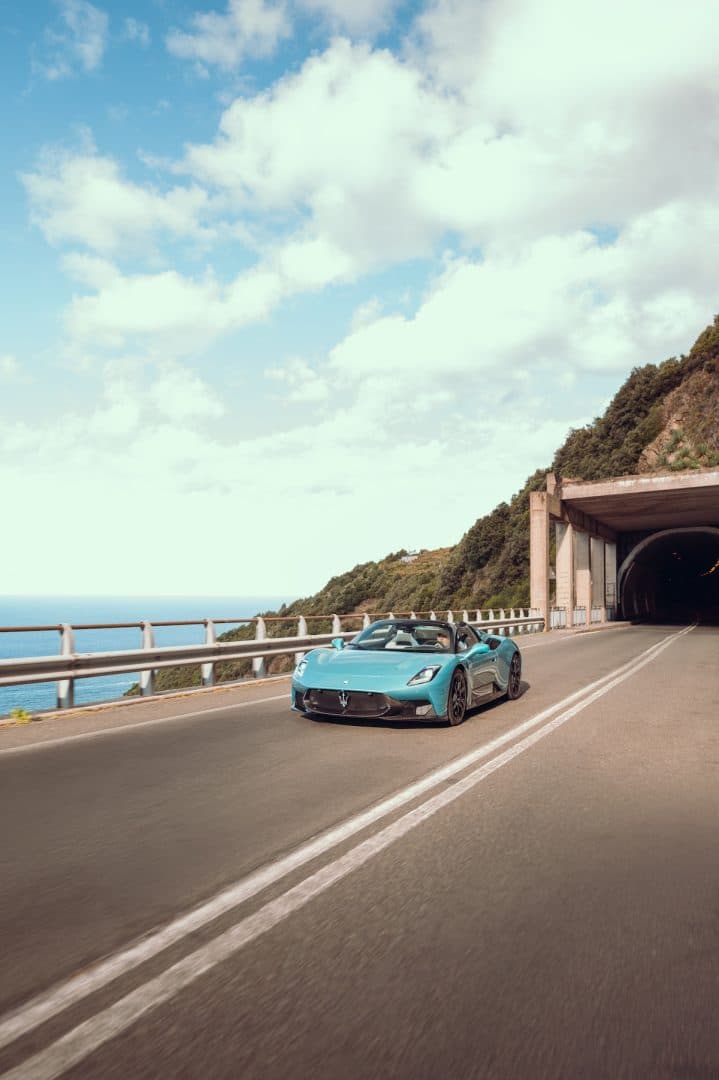 Maserat MCPura prova su strada 249 719x1080