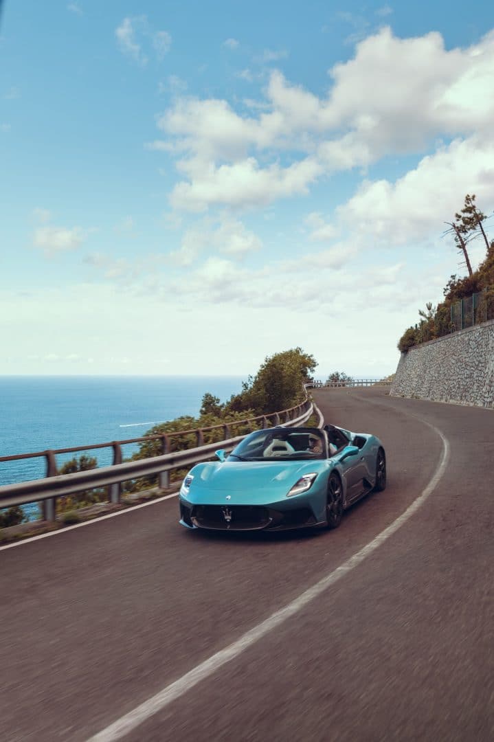 Maserat MCPura prova su strada 252 719x1080