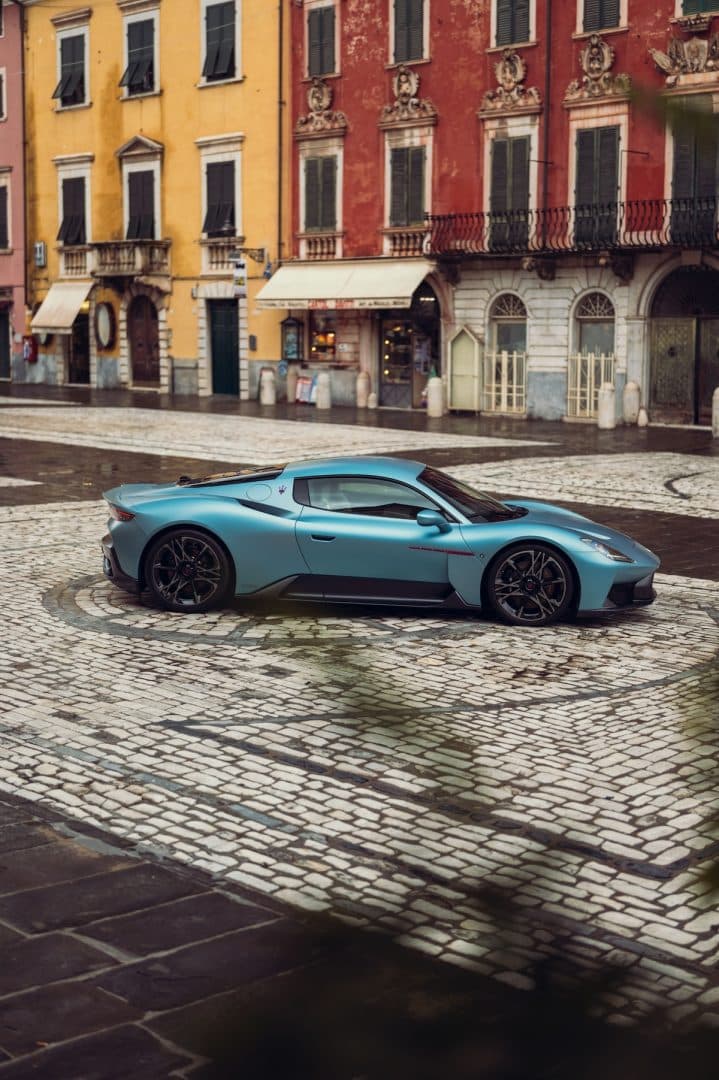 Maserat MCPura prova su strada 296 719x1080