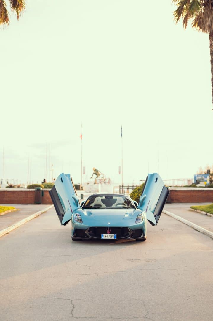 Maserat MCPura prova su strada 50 719x1080