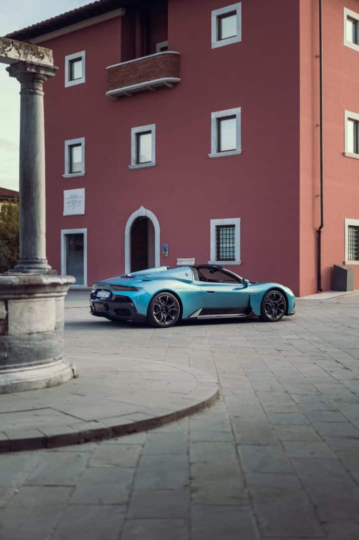 Maserat MCPura prova su strada 56 719x1080