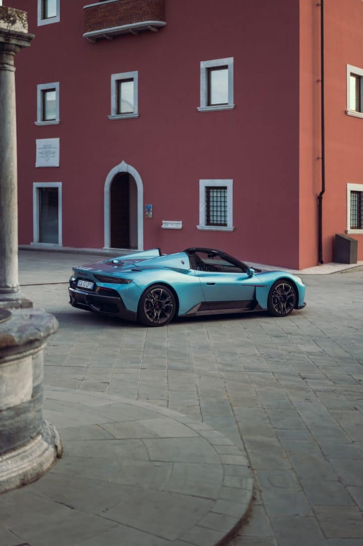 Maserat MCPura prova su strada 58 719x1080