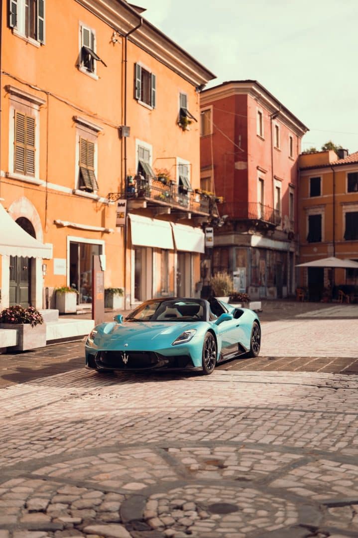 Maserat MCPura prova su strada 75 719x1080