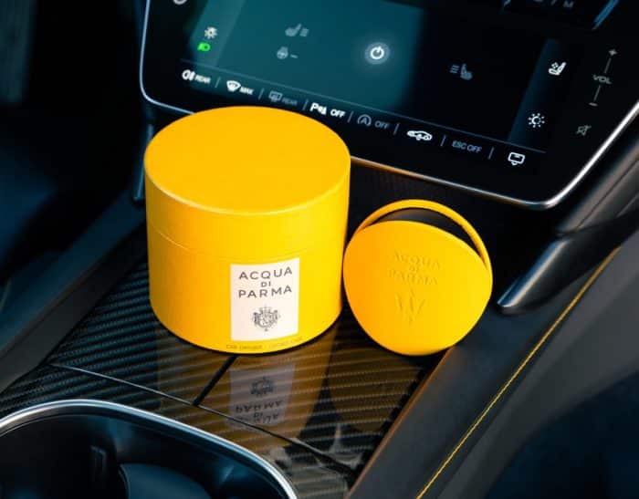 Maserati e Acqua di Parma larte italiana di viaggiare con stile 2 e1759726020151 700x547