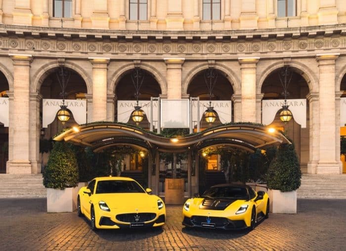 Maserati e Acqua di Parma larte italiana di viaggiare con stile 3 e1759725996260 700x507