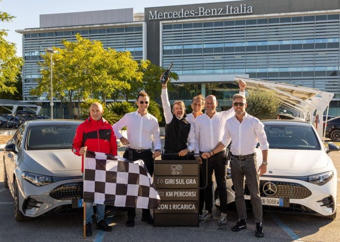 Mercedes CLA 250 10 giri sul GRA a Roma oltre 700 km con una carica 2 700x498