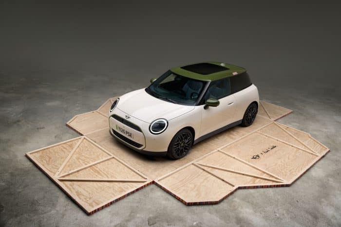 Mini Paul Smith Edition e Cooper SE 52 700x467