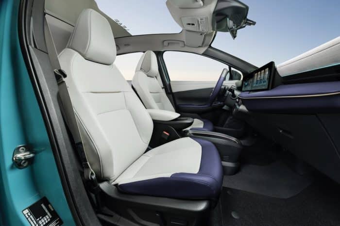 Nissan Leaf 2026 45 700x466