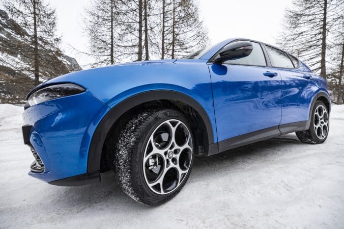 Pirelli Cinturato All Season SF3 2 700x467