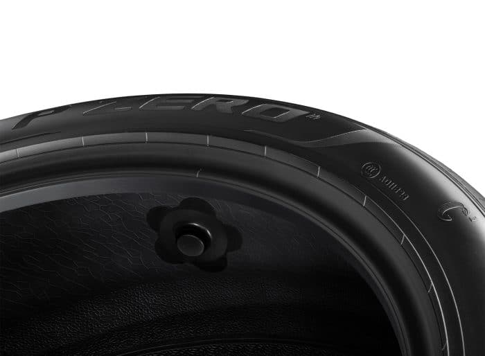 Pirelli Cyber Tyre