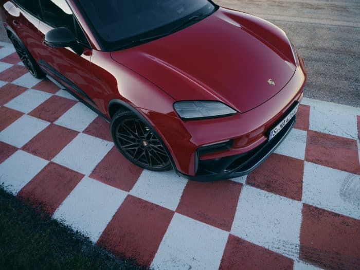 Porsche Macan GTS elettrica 3 700x525