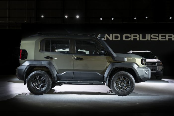 Toyota Land Cruiser FJ 2026 16 700x467