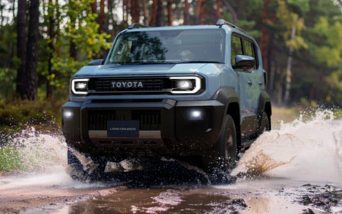 Toyota Land Cruiser FJ