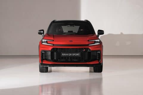 Toyota RAV4 Hybrid 3 480x320