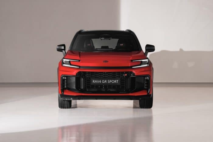 Toyota Rav4 2025, gamma, prezzo, sconti e novità 2 Toyota RAV4 Hybrid - 3