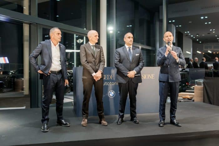 20251106 da sx Vanini pres Autotorino Martinalli DG Autotorino Durante Dir Vendite BMW Italia Botto Poala Marketing Director BMW Italia 700x467