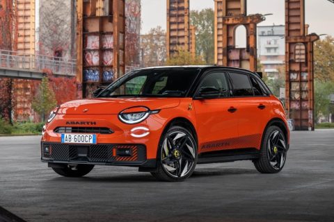 Abarth 600e Competizione Edizione Milano Cortina 2026 1 e1763050172777 480x320