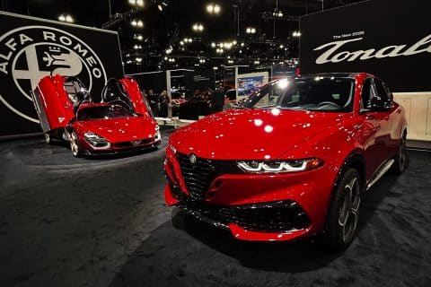 Alfa Romeo 33 Stradale e nuova Tonale due anime italiane a Los Angeles Alfa Romeo LA Autoshow scaled e1763760257790 480x320