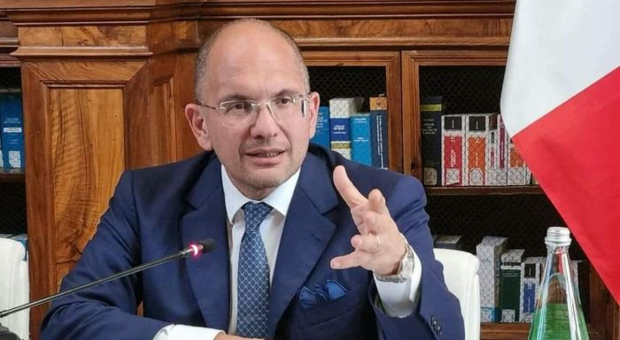 Il Senatore Guido Castelli 700x384