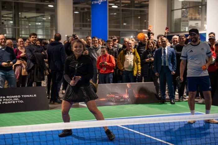 Jasmine Paolini e nuovo Alfa Romeo Tonale protagonisti a Torino 2 700x467