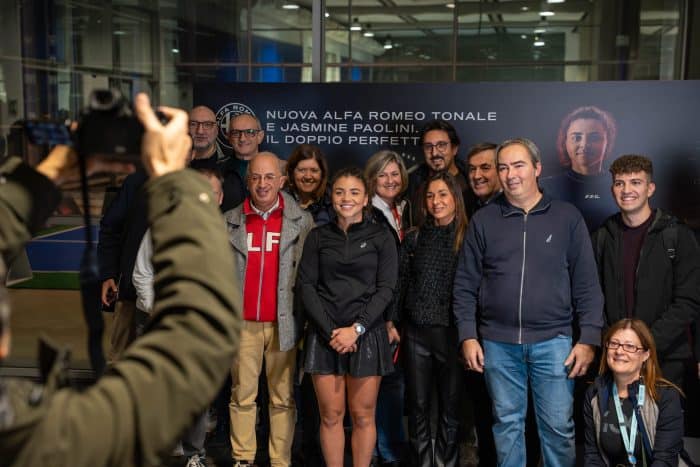 Jasmine Paolini e nuovo Alfa Romeo Tonale protagonisti a Torino 6 700x467