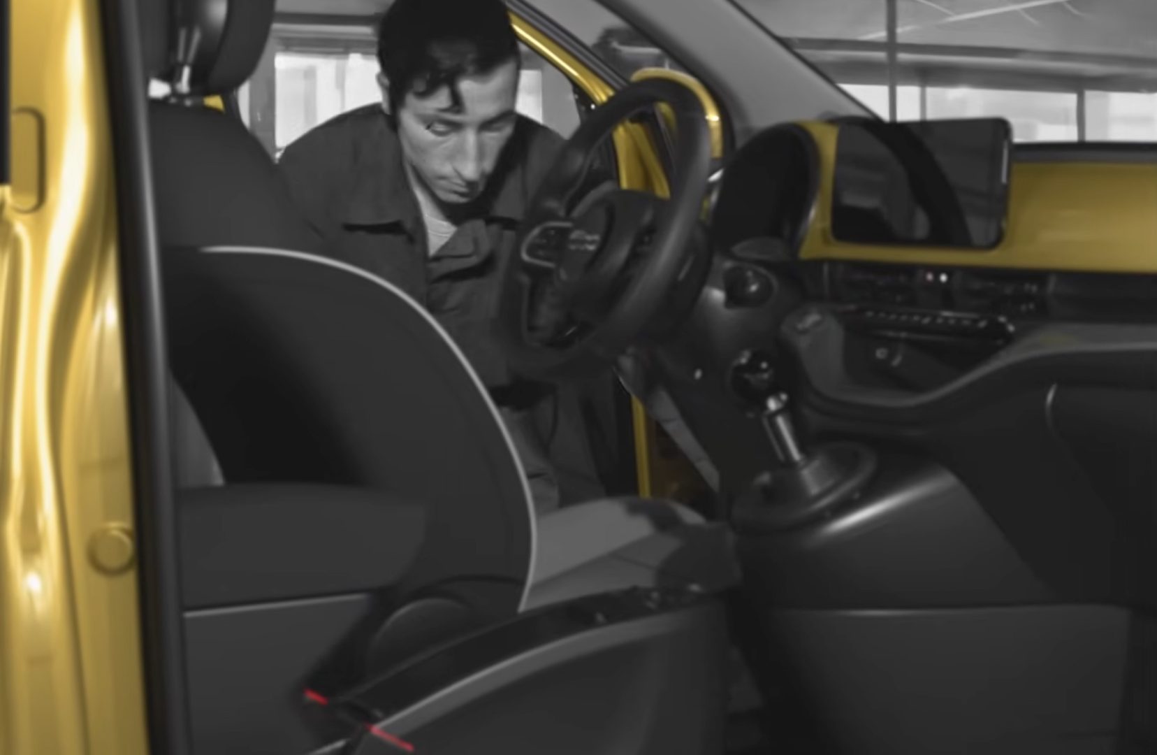 Nuova Fiat 500 Ibrida prodotta a Mirafiori 2 1656x1080