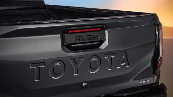 Nuovo Toyota Hilux 2026 8 700x394