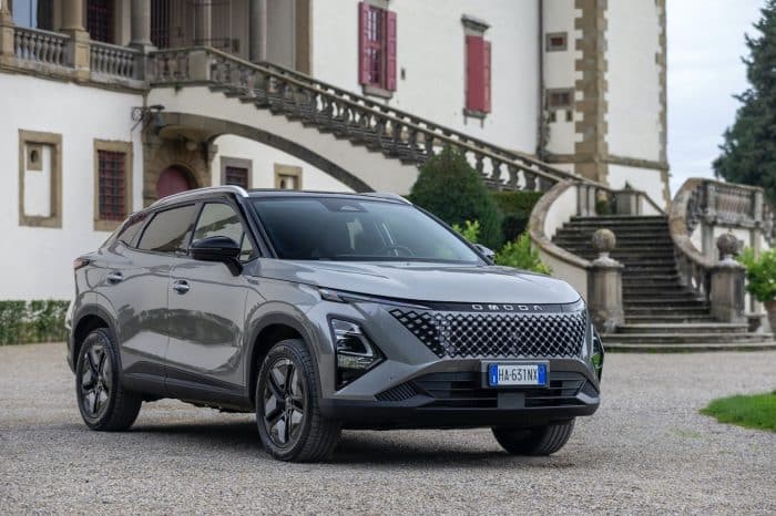 Omoda 5 SHS-H, prova dell'ibrido che sfida il mercato dei Suv compatti 2 Omoda 5 SHS H prova dellibrido che sfida il mercato dei Suv compatti 31 700x466