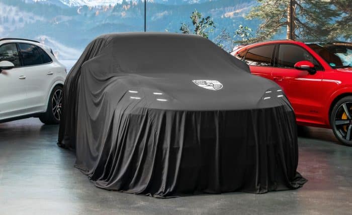 Porsche Cayenne Electric debutto mondiale il 19 novembre 1 700x429