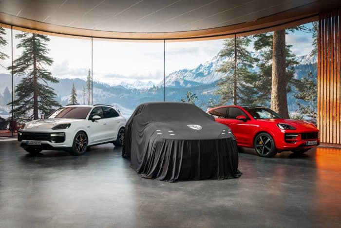 Porsche Cayenne Electric, debutto mondiale il 19 novembre