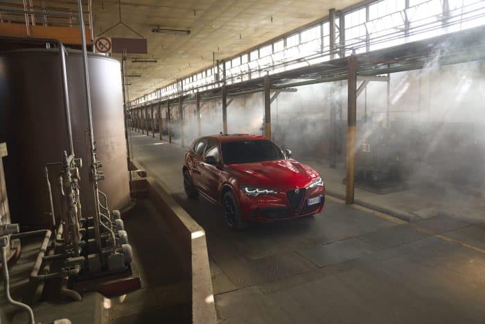 Alfa Romeo Giulia e Stelvio Quadrifoglio Collezione, nuove edizioni limitate 4 Alfa Romeo Giulia e Stelvio Quadrifoglio Collezione 10 700x467