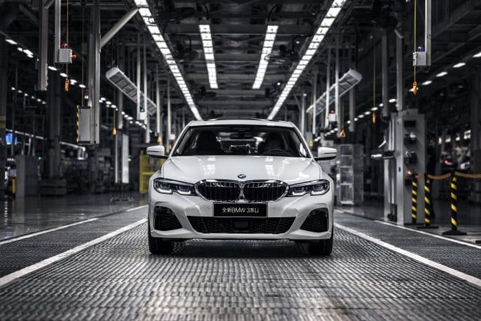 BMW Serie 3 50 anni di storia formidabile e 18 milioni di esemplari 22 700x467