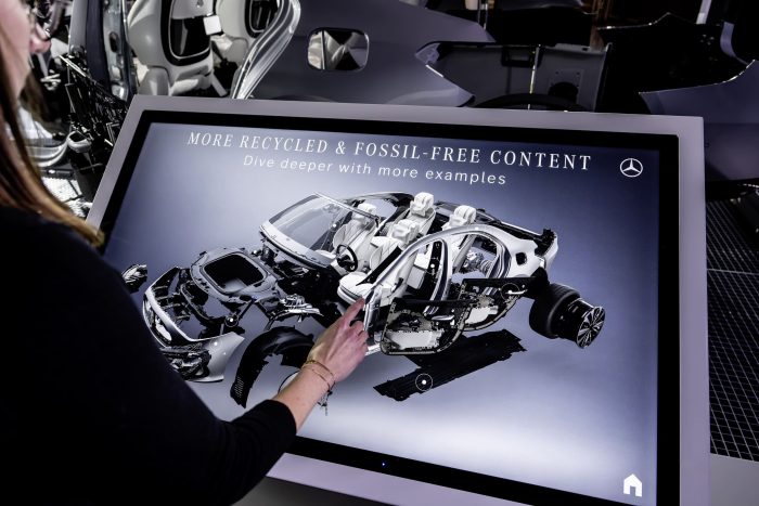 Mercedes Tomorrow XX, ecco 40 soluzioni per decarbonizzare l’auto 4 Mercedes Tomorrow XX 19 700x467