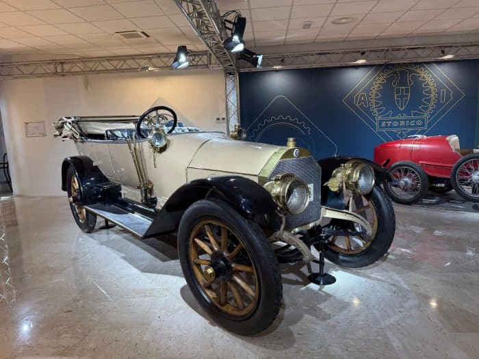 Mostra ACI 120 anni Isotta Fraschini BN 30 40 HP 700x525