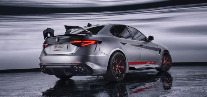 Alfa Romeo Giulia Quadrifoglio Luna Rossa le foto ufficiali 3 e1767954614576 700x331