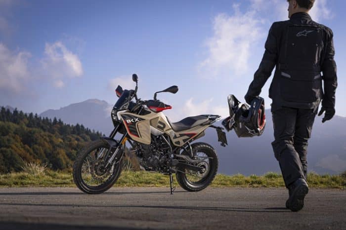 BKX125 Action 700x466