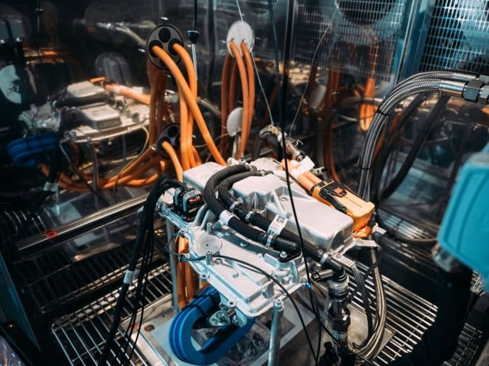 BMW M3 elettrica nel 2027 su piattaforma Neue Klasse con 4 motori e 1.000 cv 2 700x525