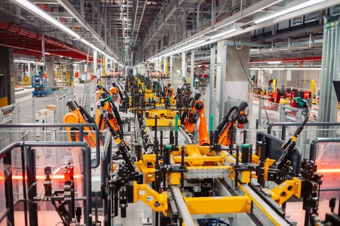 BMW Neue Klasse 2026 5 segreti della fabbrica invisibile dove nascera la i3 3 700x467