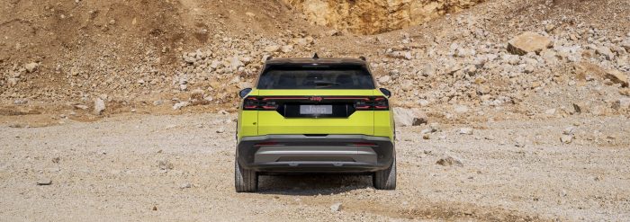 Jeep Compass plug in 5 e1768990711820 700x247